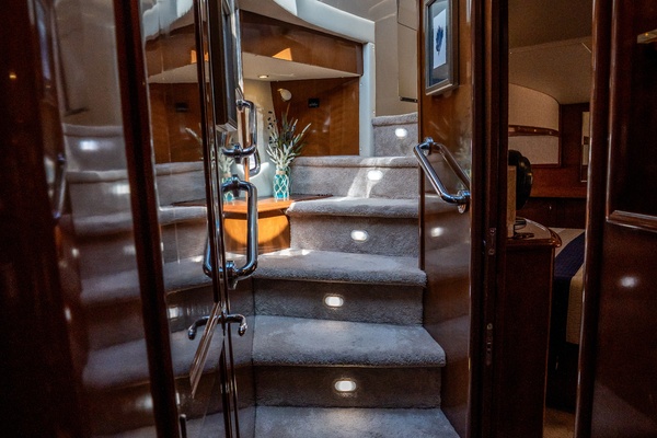56ft Carver Yacht For Sale