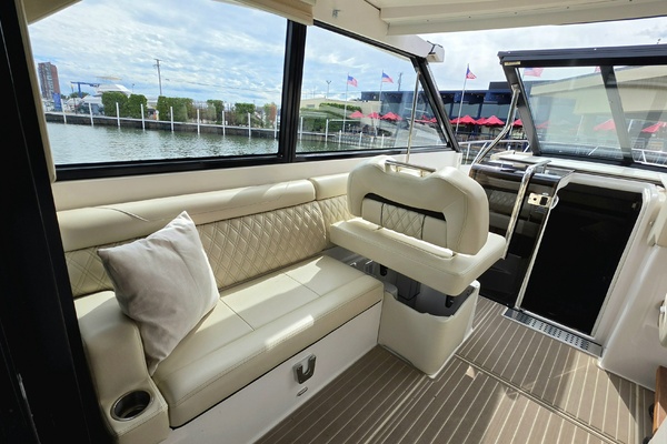 36ft Regal Yacht For Sale