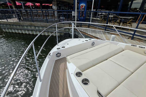 36ft Regal Yacht For Sale