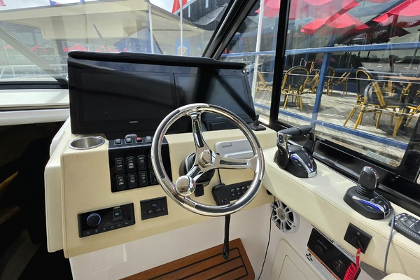 36ft Regal Yacht For Sale