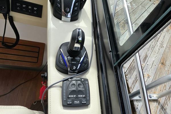 36ft Regal Yacht For Sale