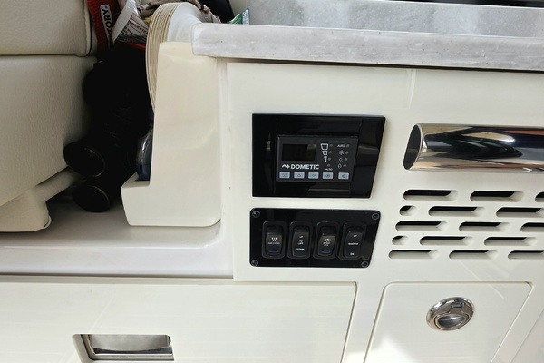36ft Regal Yacht For Sale