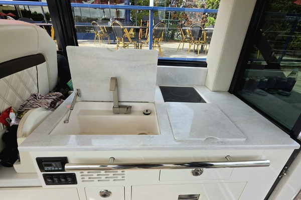 36ft Regal Yacht For Sale