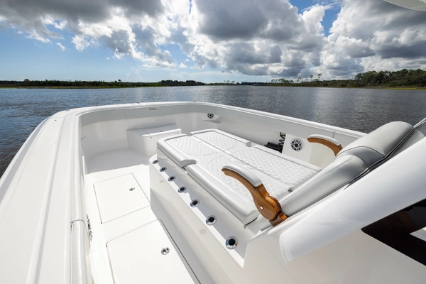 Front Runner Catamaran Yacht For Sale