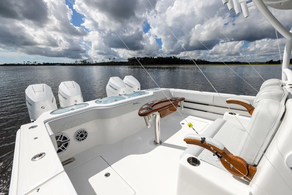Front Runner Catamaran Yacht For Sale