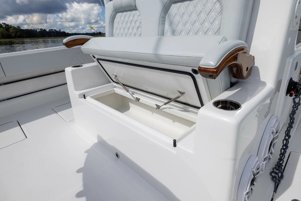 Front Runner Catamaran Yacht For Sale