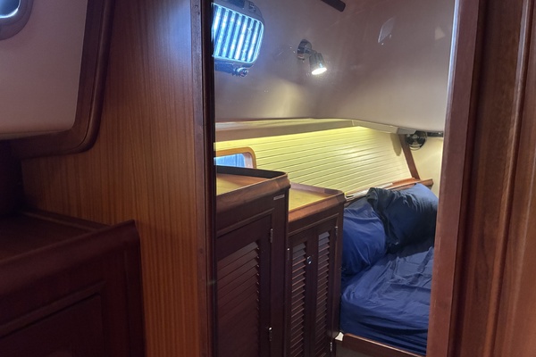 38ft Island Packet Yacht For Sale