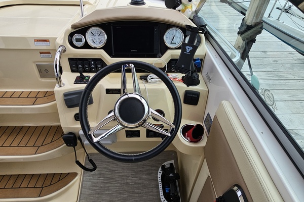 Elizabeth Anne 28ft Regal Yacht For Sale