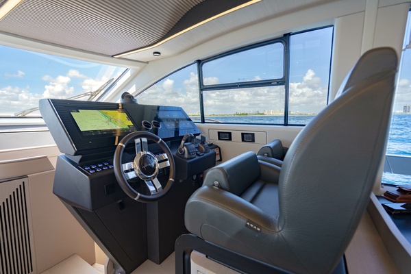70ft Azimut Yacht For Sale