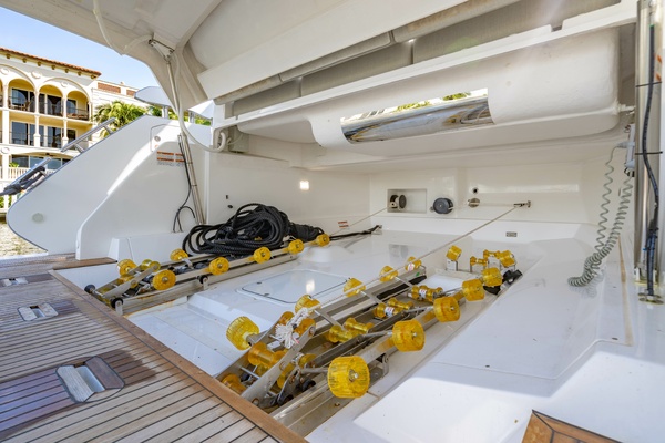 70ft Azimut Yacht For Sale