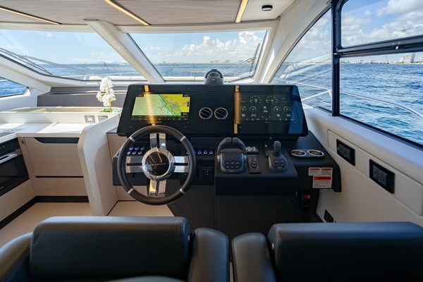70ft Azimut Yacht For Sale