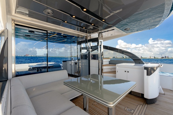 70ft Azimut Yacht For Sale