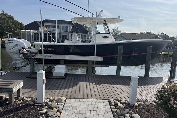 Hooked 31ft Regulator Yacht For Sale