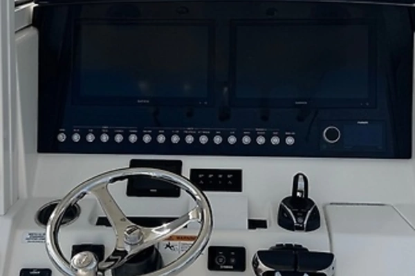 Regulator 31 Yacht For Sale