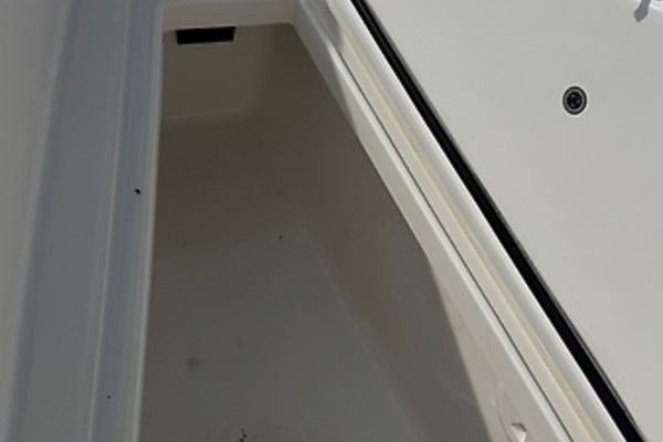 Hooked 31ft Regulator Yacht For Sale