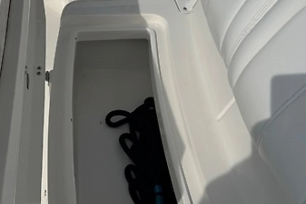 Regulator 31 Yacht For Sale