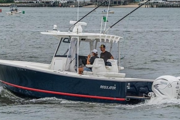Hooked 31ft Regulator Yacht For Sale