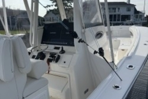 Regulator 31 Yacht For Sale