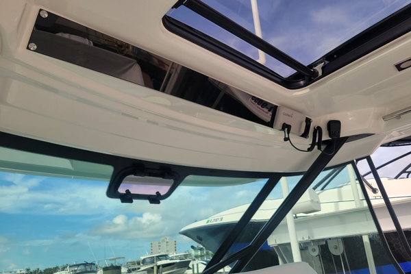 35ft Jeanneau Yacht For Sale