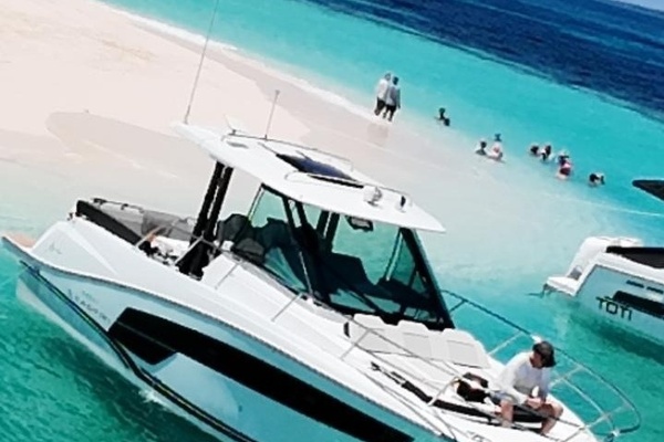 35ft Jeanneau Yacht For Sale