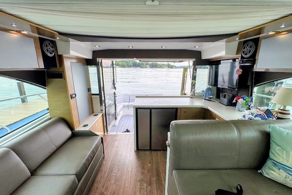 Black Pearl 45ft Cruisers Yachts Yacht For Sale