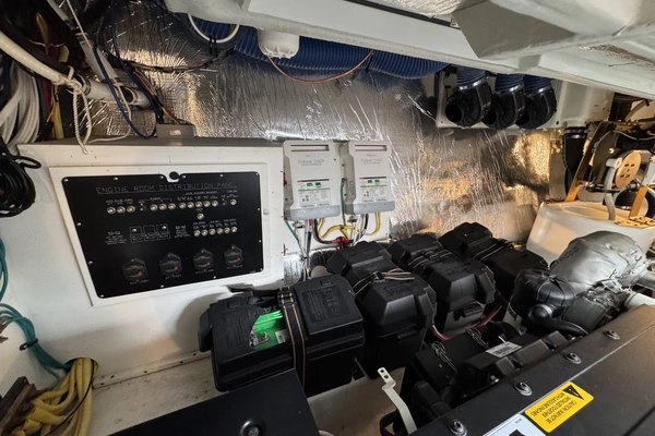 Cruisers Yachts 45 Cantius Yacht For Sale