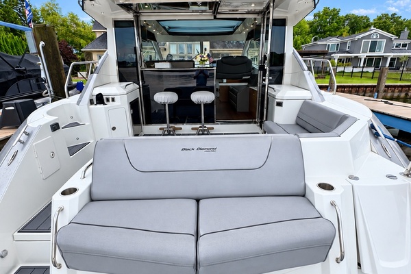 Black Pearl 45ft Cruisers Yachts Yacht For Sale