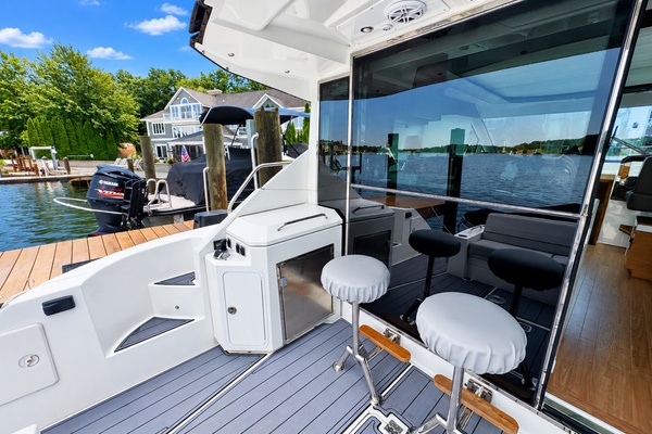 Black Pearl 45ft Cruisers Yachts Yacht For Sale