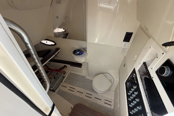 Scout 305 LXF Yacht For Sale