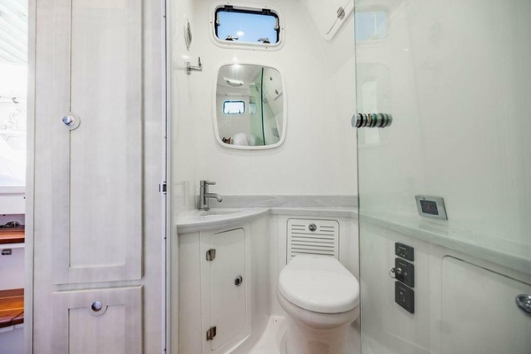 Bull Run 53ft HCB Yacht For Sale
