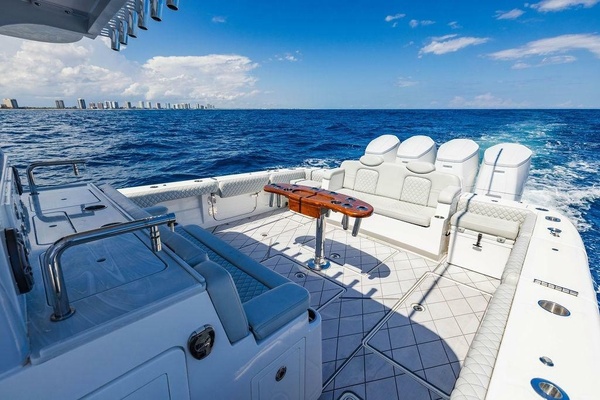 Bull Run 53ft HCB Yacht For Sale