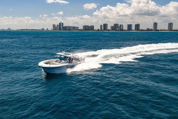 Bull Run 53ft HCB Yacht For Sale