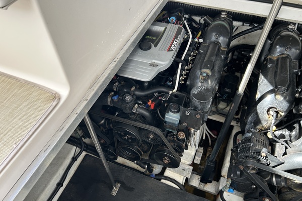 Azure 31ft Chaparral Yacht For Sale