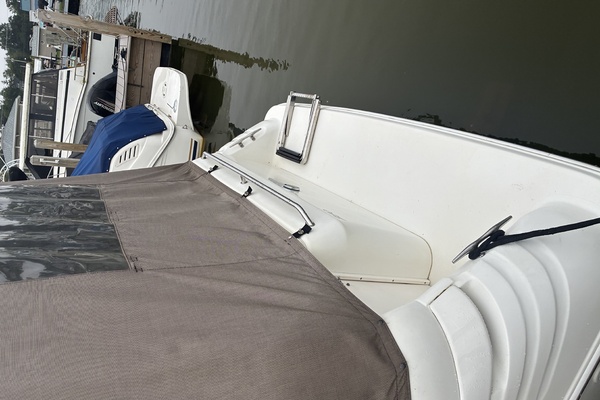 27ft Sea Ray Yacht For Sale