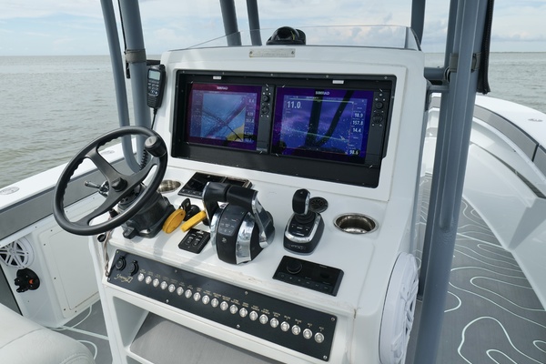 27ft Young Yacht For Sale