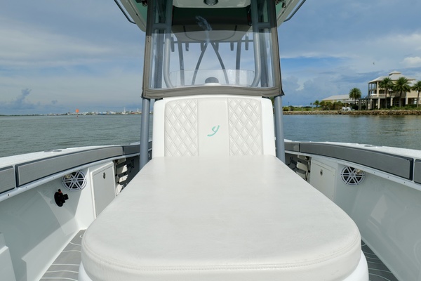 27ft Young Yacht For Sale