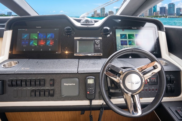 Dolce 59ft Sea Ray Yacht For Sale