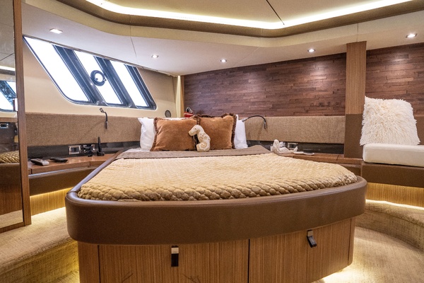 Dolce 59ft Sea Ray Yacht For Sale