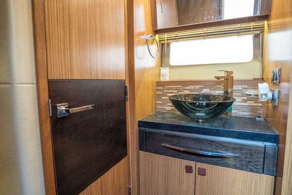 Dolce 59ft Sea Ray Yacht For Sale