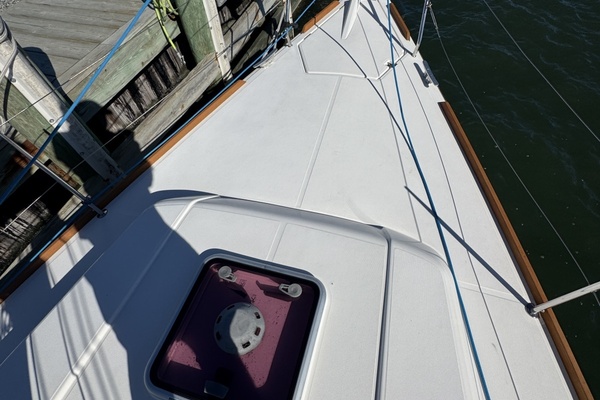 38ft Dufour Yacht For Sale