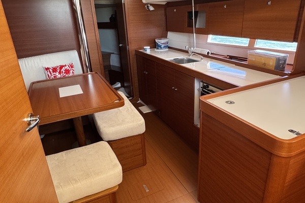 38ft Dufour Yacht For Sale