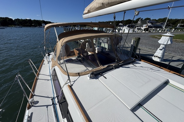 38ft Dufour Yacht For Sale