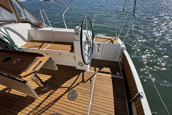 38ft Dufour Yacht For Sale