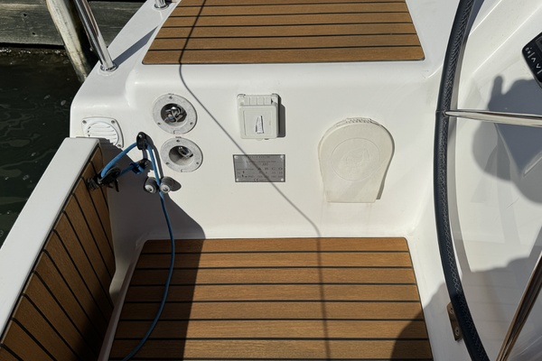 38ft Dufour Yacht For Sale