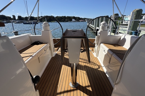 38ft Dufour Yacht For Sale