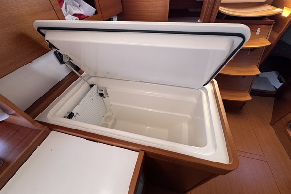 38ft Dufour Yacht For Sale