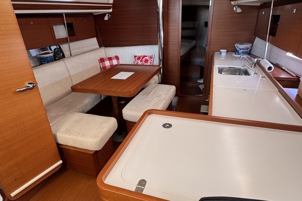 38ft Dufour Yacht For Sale