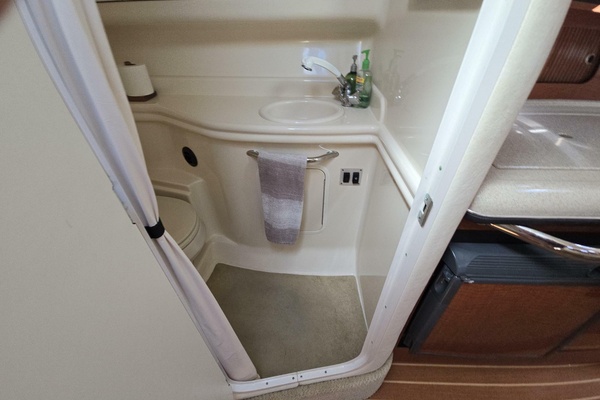MAHALO 32ft Sea Ray Yacht For Sale