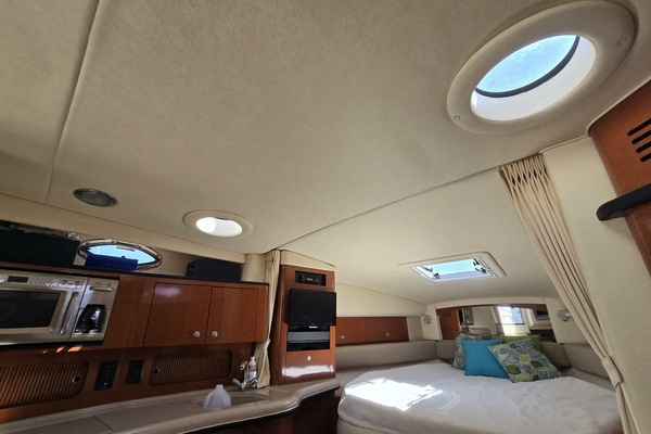 MAHALO 32ft Sea Ray Yacht For Sale