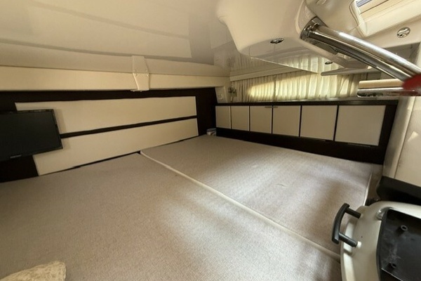 32ft Regal Yacht For Sale